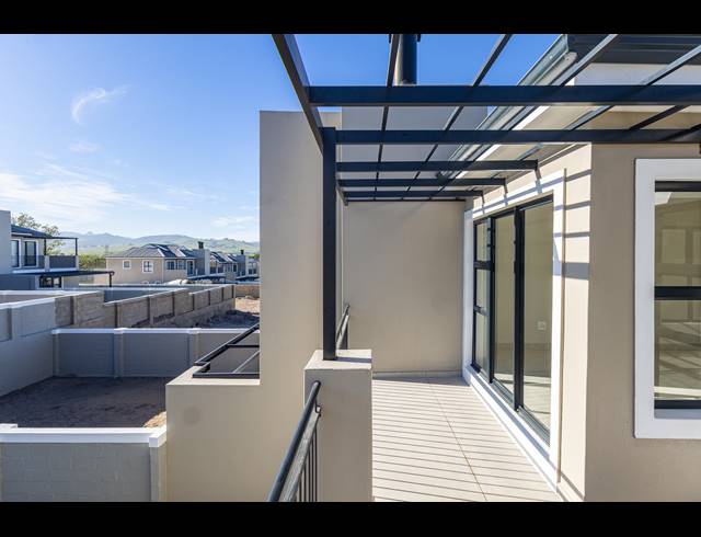 3 BEDROOM HOUSE TO LET IN BRACKENFELL SOUTH